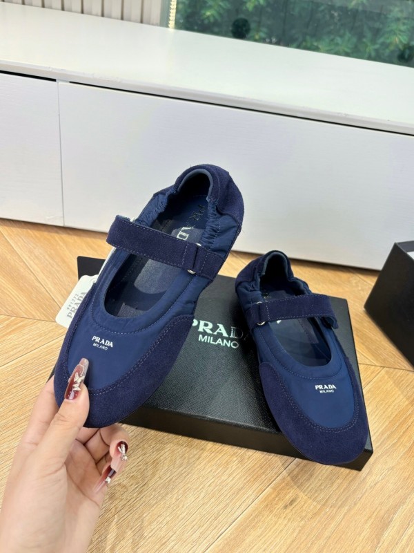 Prada 2025/SS Metal Toe Thin Sole Training Shoes Casual Footwear - LY00260