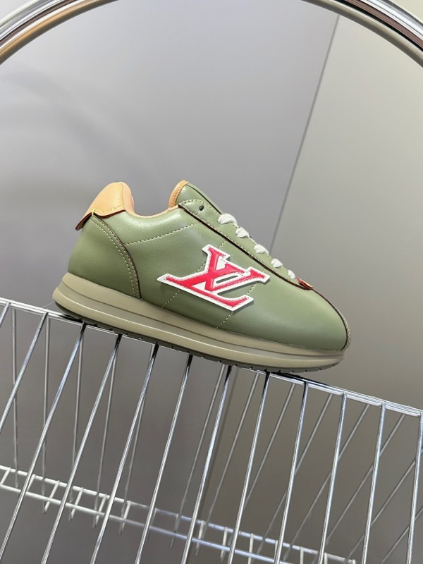 Louis Vuitton 2025 SS LV x Pharrell Williams Runway Platform Sneakers Retro Running Shoes - KFY00380/KFY00390