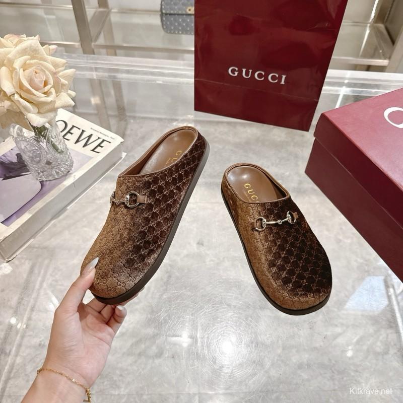 Gucci Women's Mule Velvet with Horsebit Detail - LY00240