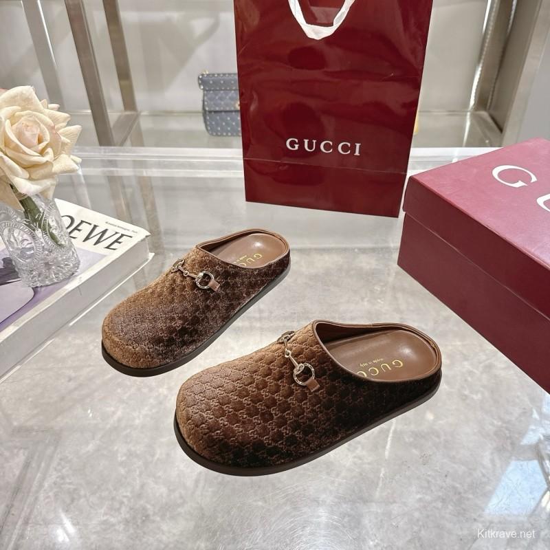 Gucci Women's Mule Velvet with Horsebit Detail - LY00240
