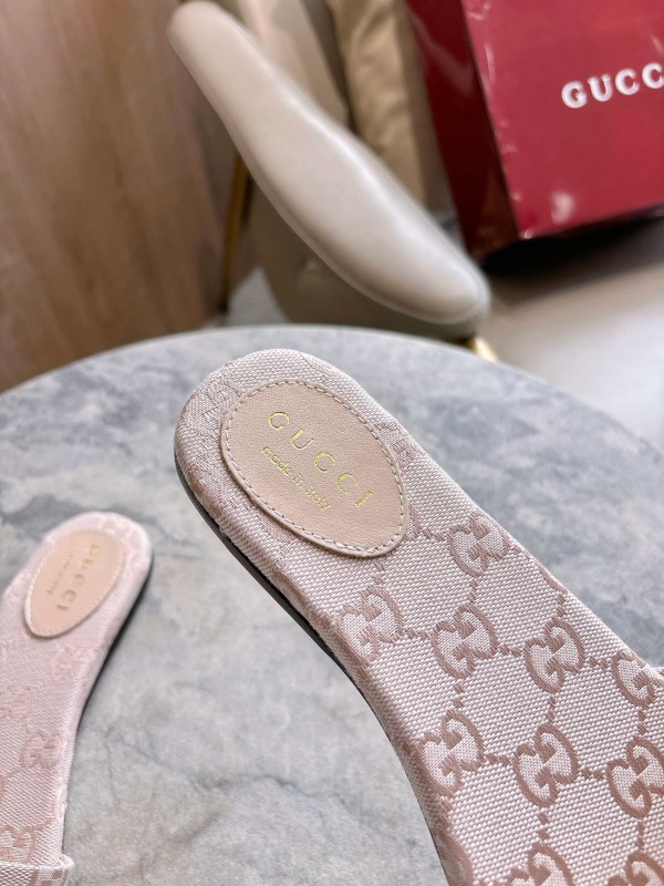 Gucci 2025/SS Leather Mule Sandals with Light Gold Hardware - LY00280