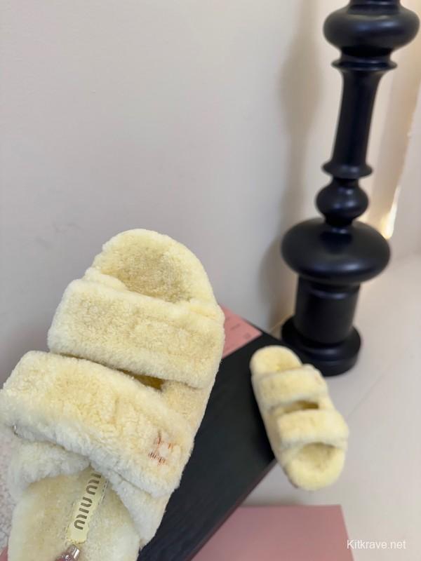 Miu Miu 2025 SS Fur Slides - KFY00310