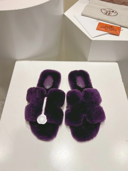 Hermès Autumn Winter Flat Fur Slippers - LY00240