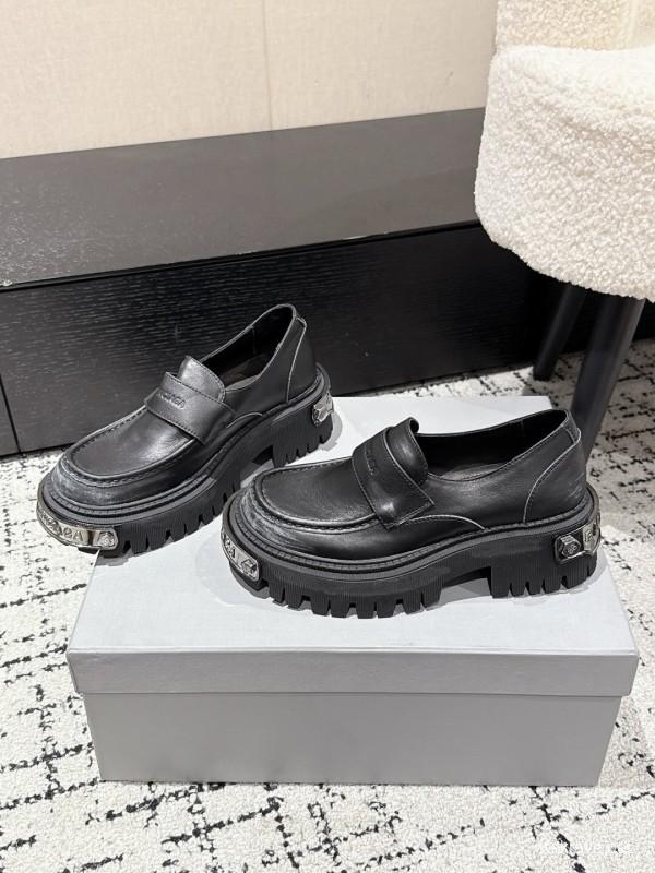 Balenciaga 2025 SS Loafers with Retro Design and Lightweight TPU Sole - KFY00320