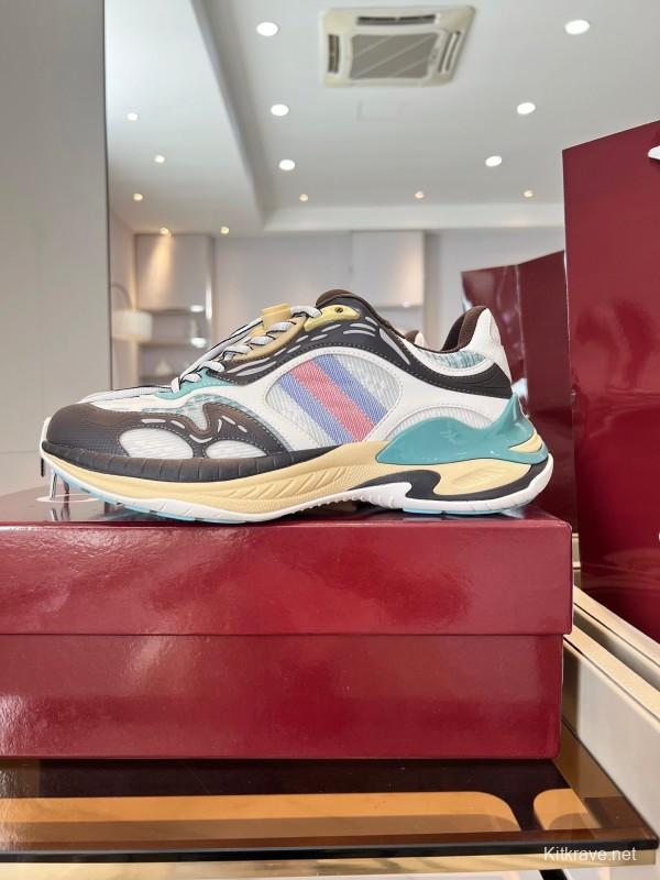 Gucci 2025 SS Collection 2.0 Sneakers with Reflective Stripes and Retro Design - AS00450