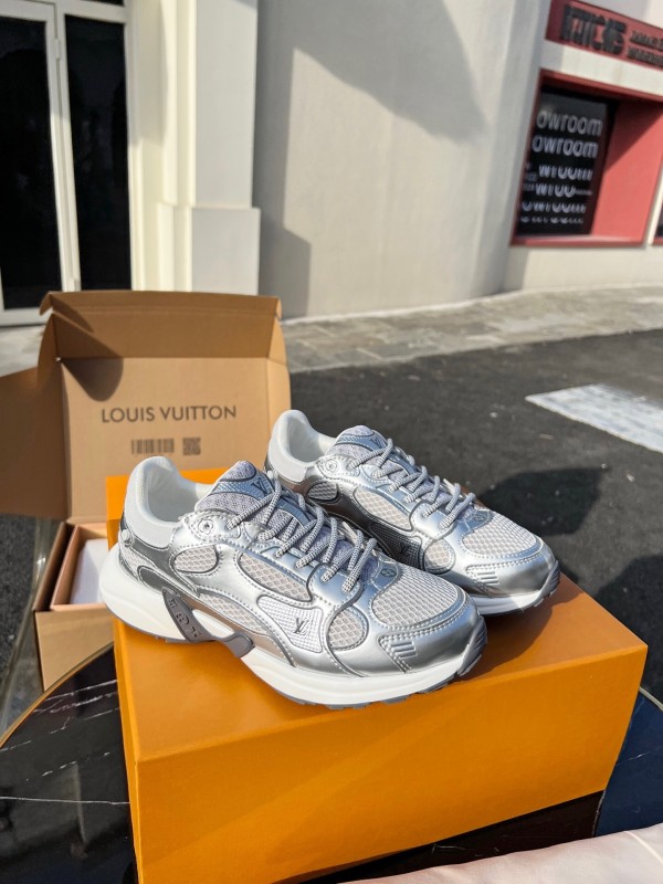 Louis Vuitton Olympia Series Casual Running Shoes with Monogram Embossing - AS00320
