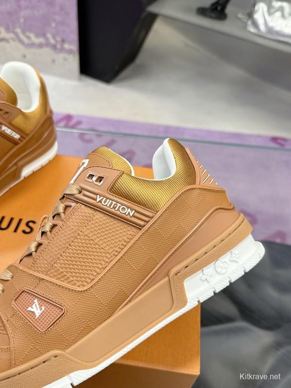 Louis Vuitton LV Trainer Maxi Sneakers - AS00360