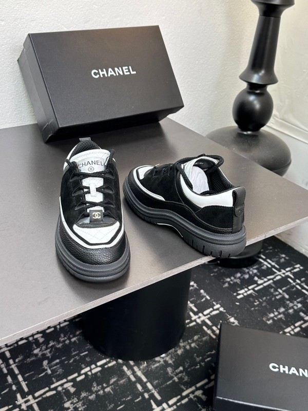 Chanel Spring/Summer 2025 Runway Thick Sole Sneakers - LY00320