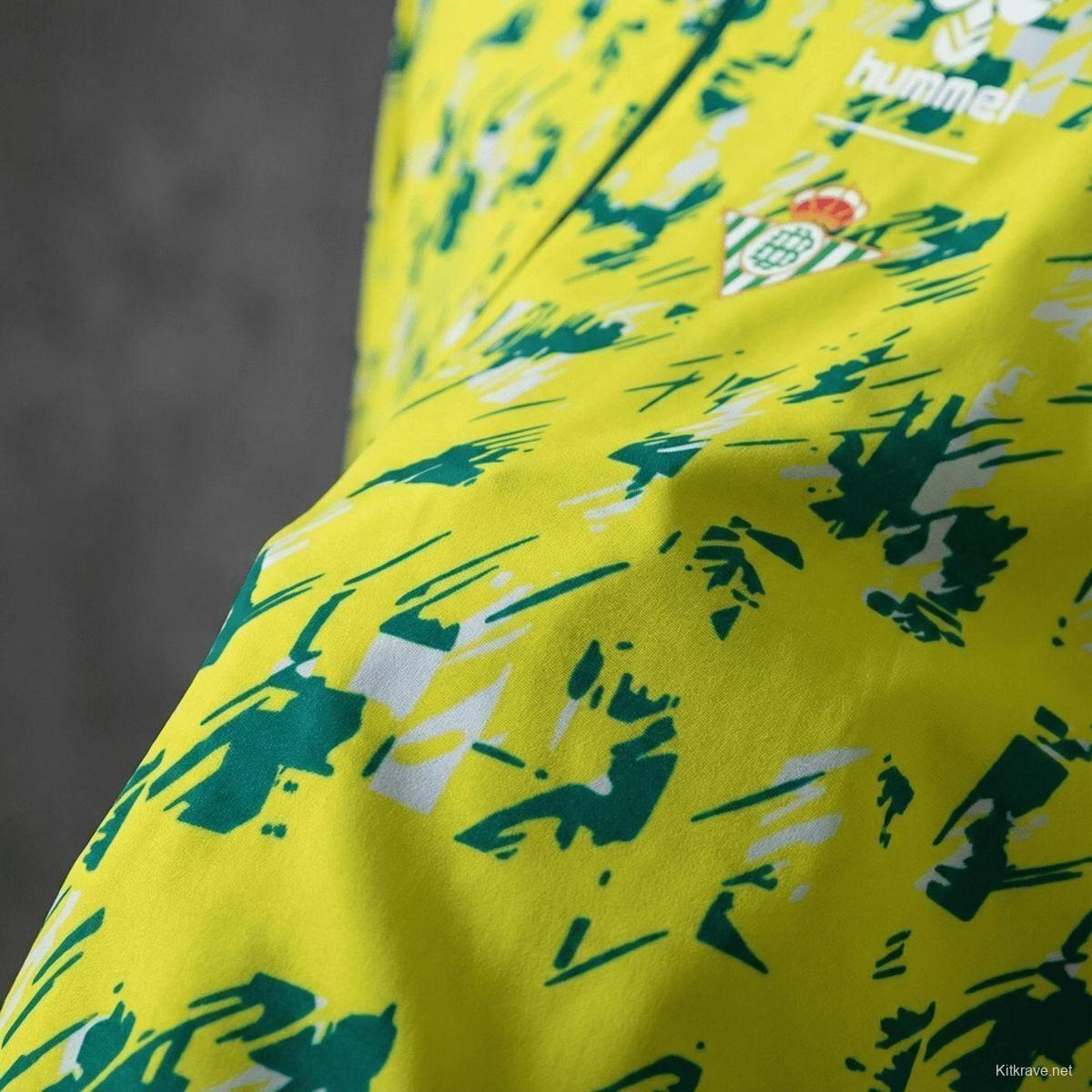 2026 Real Betis Green And Yellow  Reversible Full Zipper Jacket