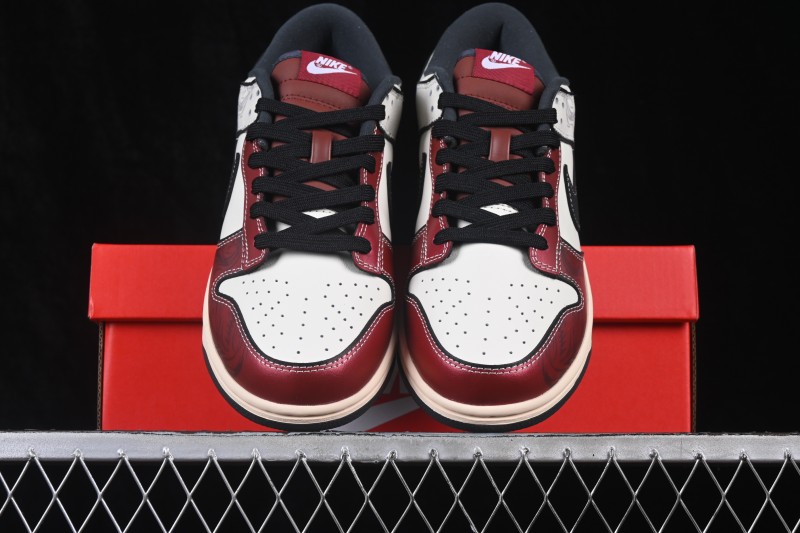 Nike SB Dunk Low Skateboarding Shoes with Cushioned Collar - WR0508-186