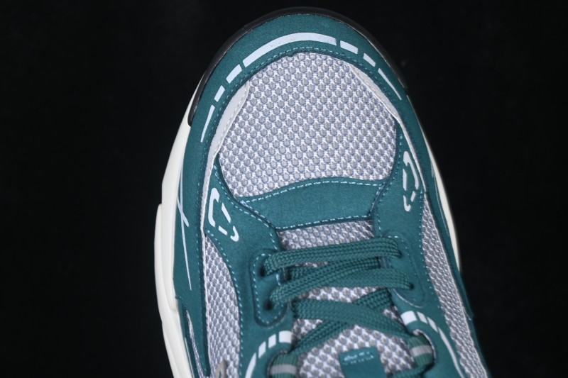 Louis Vuitton LV Tatic Runner Pharrell Williams Outdoor Functional Dad Shoes - Green