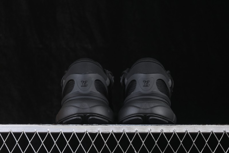 Louis Vuitton Tatic Runner Retro Running Style Thick Sole Dad Shoes - GREY