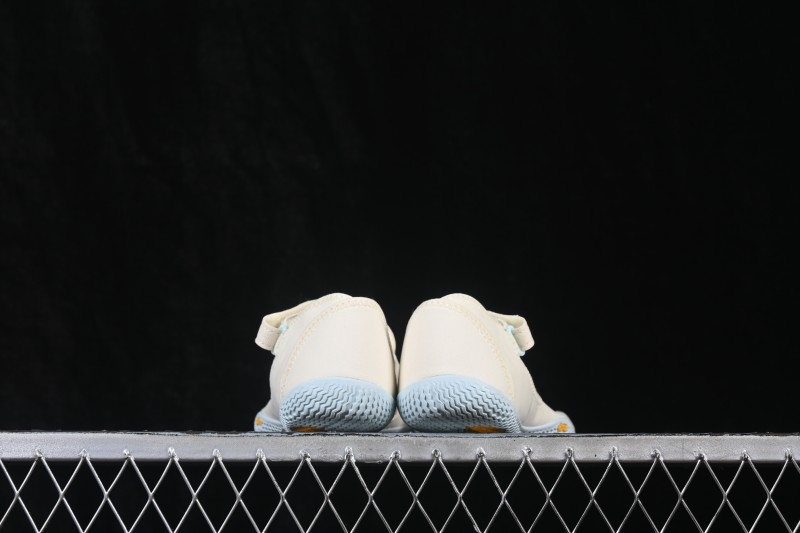 Vibram V-Soul Women's Barefoot Training Shoes with Ballet Five-Toe Design - 26W7205