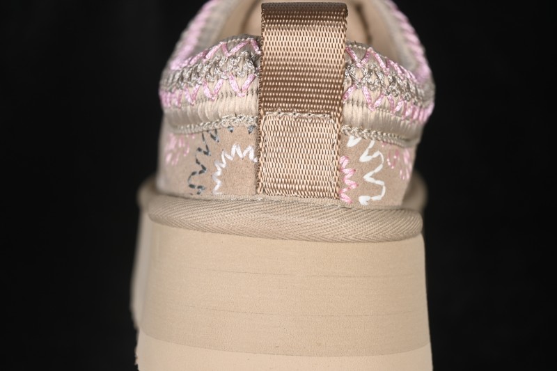 UGG Tazz Sun Stitch Classic Platform Snow Boots - 1178193 MDSD
