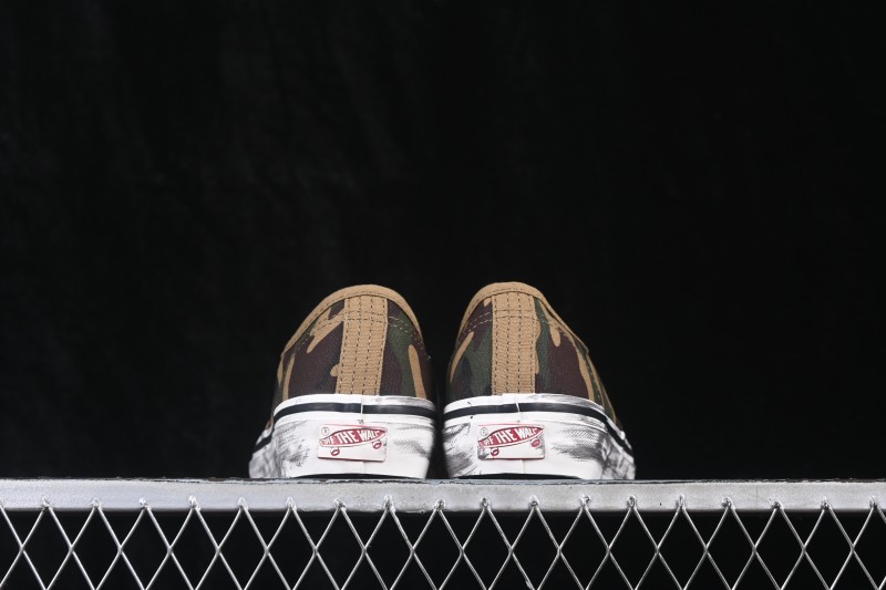 Vans Authentic 44 Low Top Vulcanized Skate Shoes - VN000D9NWVD