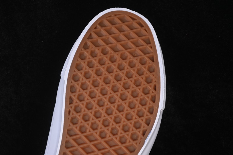 Vans Classic Slip-On 98 Low-Top Skate Shoes - VN000EG1Y23