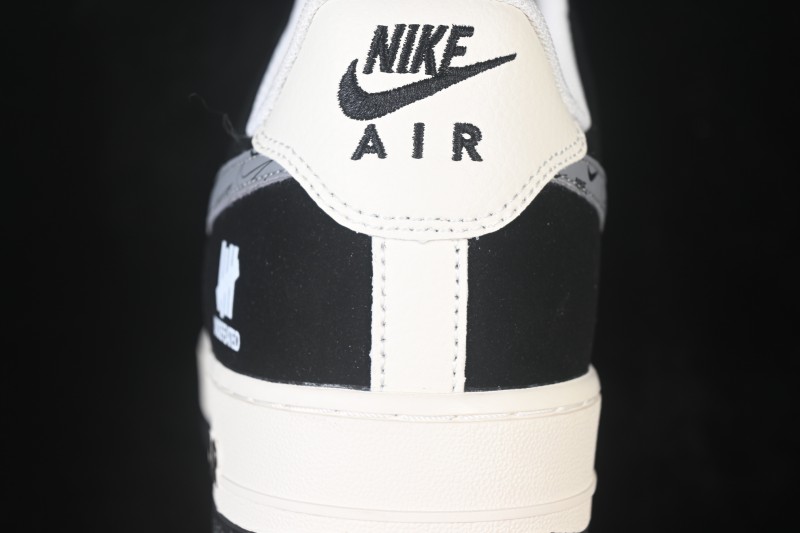 Nike Air Force 1 '07 Low Casual Sneakers with Full-Length Air Cushion - DQ9688-105