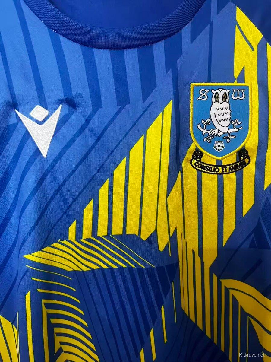 25/26 Sheffield Wednesday M25 Adult Warm Up Jersey