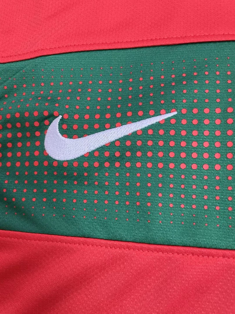 Retro  2010 Portugal Home Long Sleeve Jersey